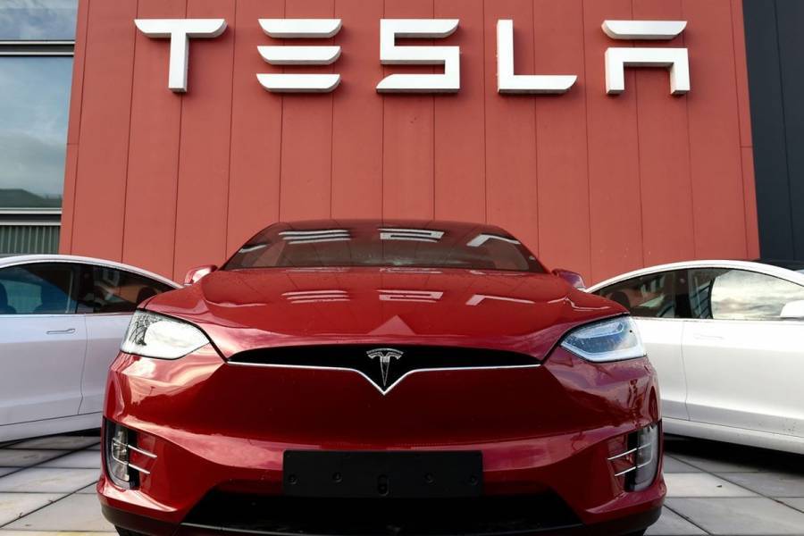 Tesla: Οι πρώτοι superchargers στην Ελλάδα