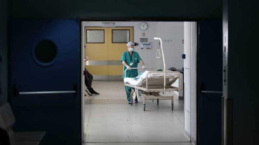 Κορονοϊός-Ελλάδα: 30 θάνατοι και 907 νέα κρούσματα-Στους 497 οι διασωληνωμένοι