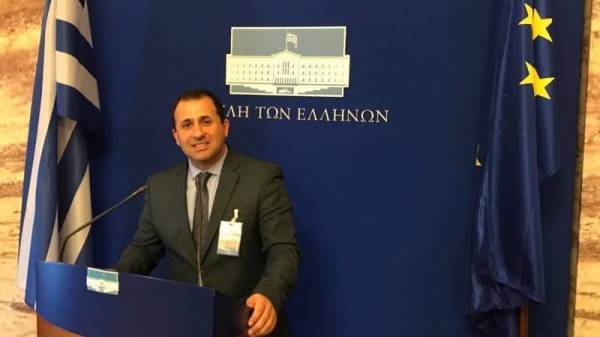 Τους ΑΝΕΛ «αποχαιρετά» στενός συνεργάτης Καμμένου-Το μήνυμα για τη Μακεδονία