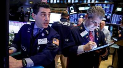 Έντονα συμπτώματα κοροναϊού ξανά στη Wall Street