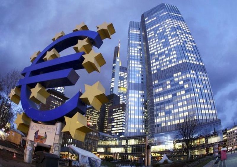 ΕΚΤ: Ετοιμάζει 230 προσλήψεις για εποπτεία των τραπεζών