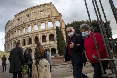 Ιταλία: Ανεβάζουν σε 1,5 εκατ. τα πραγματικά κρούσματα