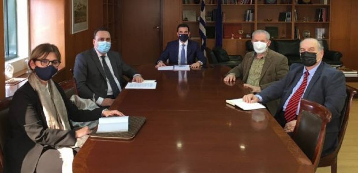 Τι ζήτησαν οι παραγωγοί ενέργειας με φωτοβολταϊκά από τον Σκρέκα