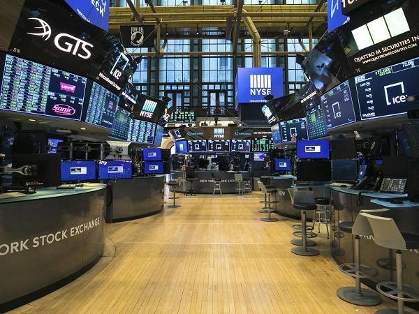 Ημερήσια και εβδομαδιαία «βουτιά» στη Wall Street- «Βαρίδι» ο τεχνολογικός κλάδος