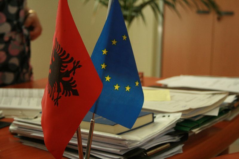 Υποψήφια κι επισήμως η Αλβανία για ένταξη στην ΕΕ