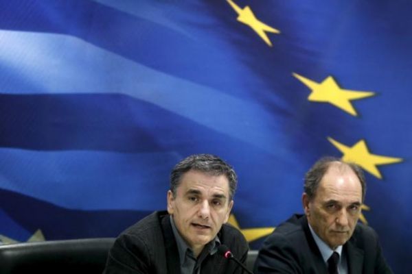 Κυβερνητική πηγή: Χείρα βοηθείας το πλεόνασμα του 2015