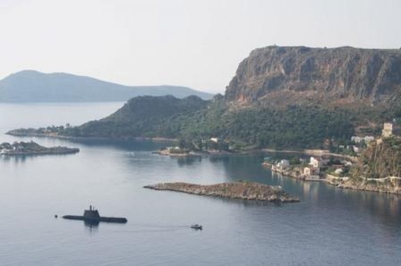 Υποβρύχιο ΜΑΤΡΩΖΟΣ: Το ΠΝ φωνάζει «παρών»-Επίδειξη δύναμης στο Καστελόριζο (photos)