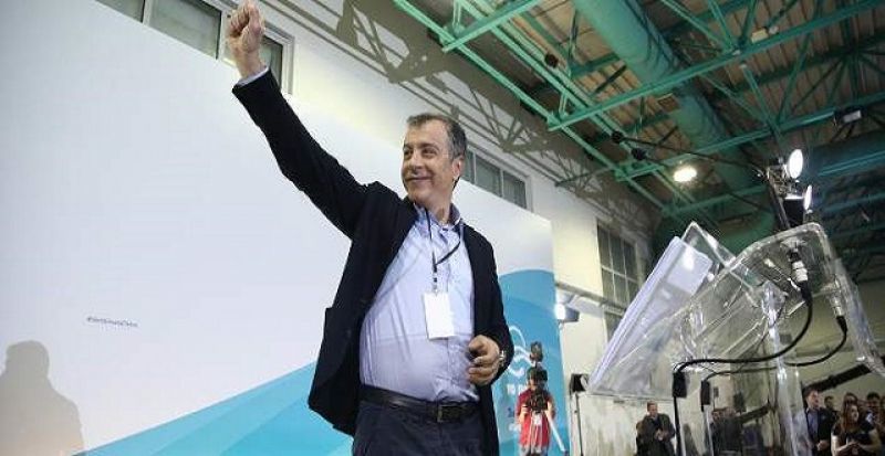 Θεοδωράκης: Χρόνια πολλά και καλά μυαλά σε όλους μας (βίντεο)