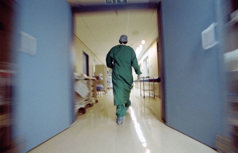 Eίκοσι μέρες διορία από τους νοσοκομειακούς γιατρούς