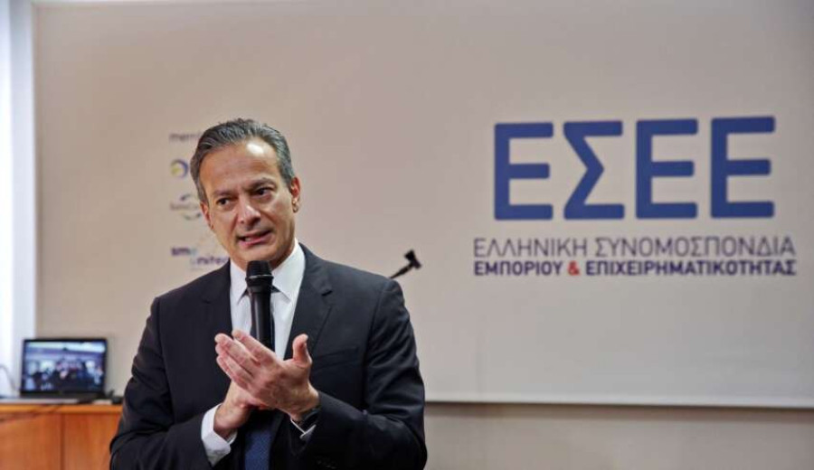 Συνάντηση ΕΣΕΕ-ΟΕΤΕ για τις συνεχιζόμενες καθυστερήσεις στα τελωνεία