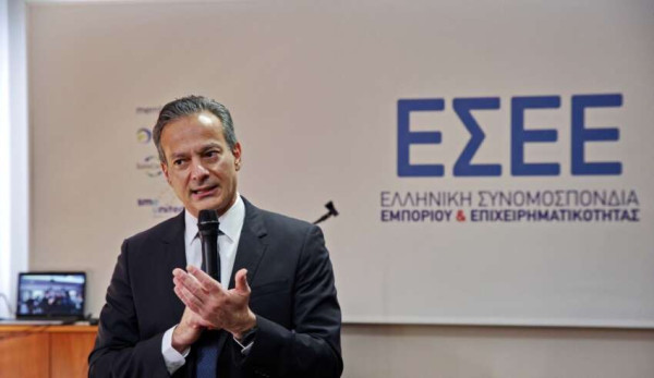 Συνάντηση ΕΣΕΕ-ΟΕΤΕ για τις συνεχιζόμενες καθυστερήσεις στα τελωνεία