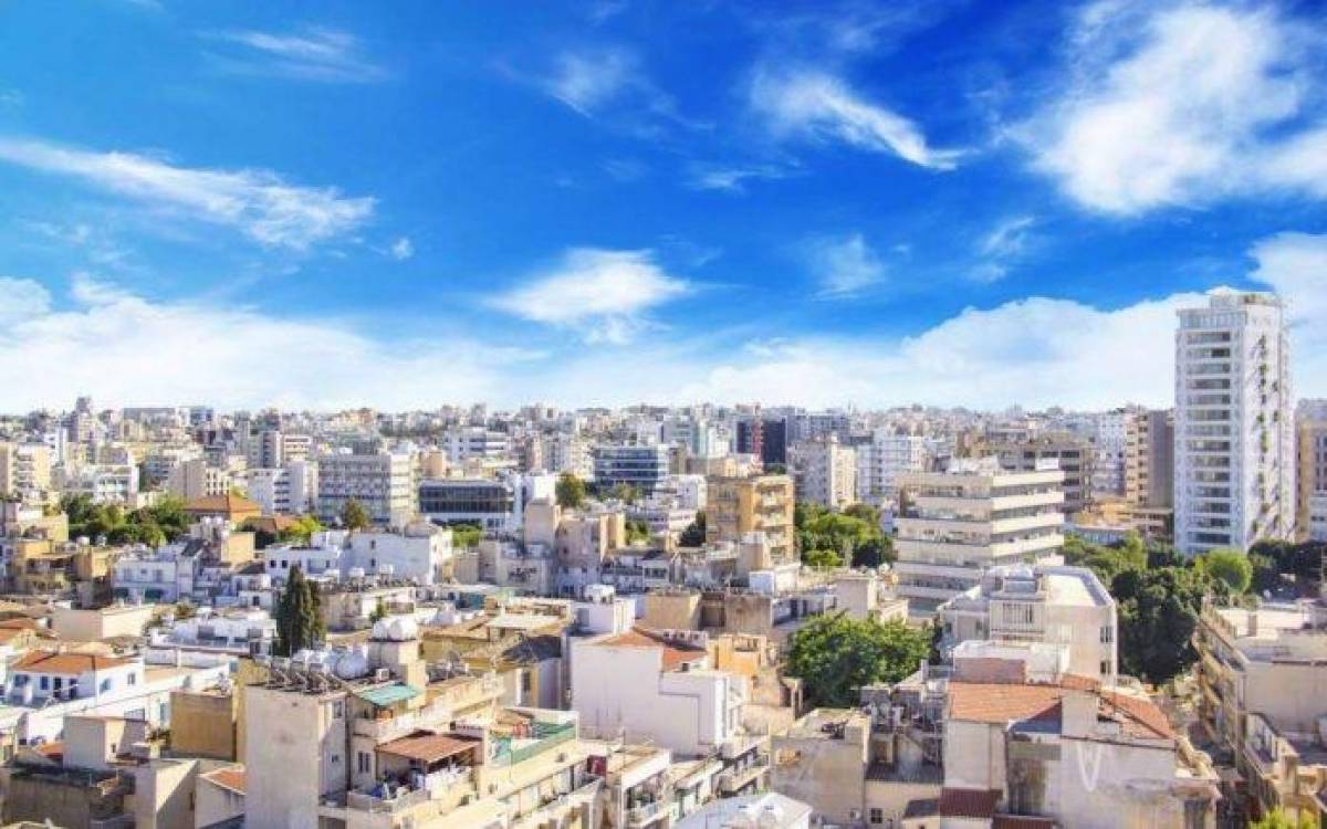 Handelsblatt: Τι λέει για το «ψαλίδι» 40% στα ενοίκια