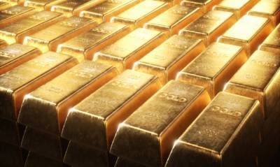 Οι εμπορικές εντάσεις «ανεβάζουν» τον χρυσό