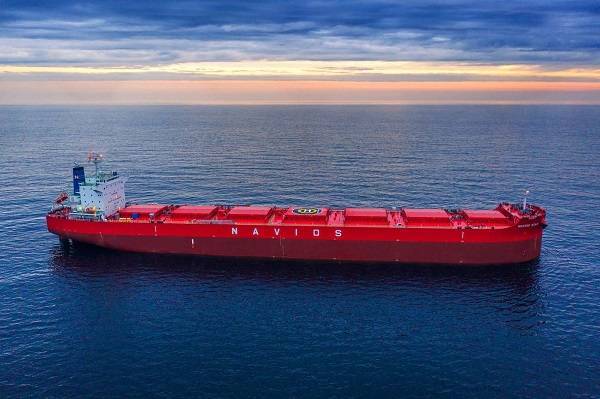 Navios: Πώληση ζεύγους πλοίων για $220 εκατομμύρια