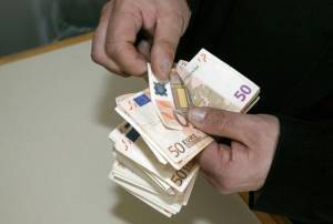 Πότε καταβάλλεται το ΕΚΑΣ στους συνταξιούχους