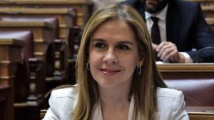 Ράπτη: Μπορεί να ξεκινήσουν και οι εμβολιασμοί στα παιδιά