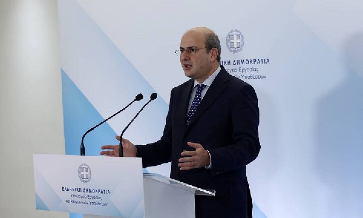 Χατζηδάκης για ρεύμα: Είμαστε η έβδομη φθηνότερη χώρα στην Ευρώπη