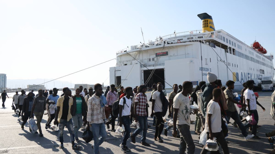 Στη Βουλή το νέο μεταναστευτικό νομοσχέδιο: Τι αλλάζει σε άσυλο, σύνορα και επιστροφές