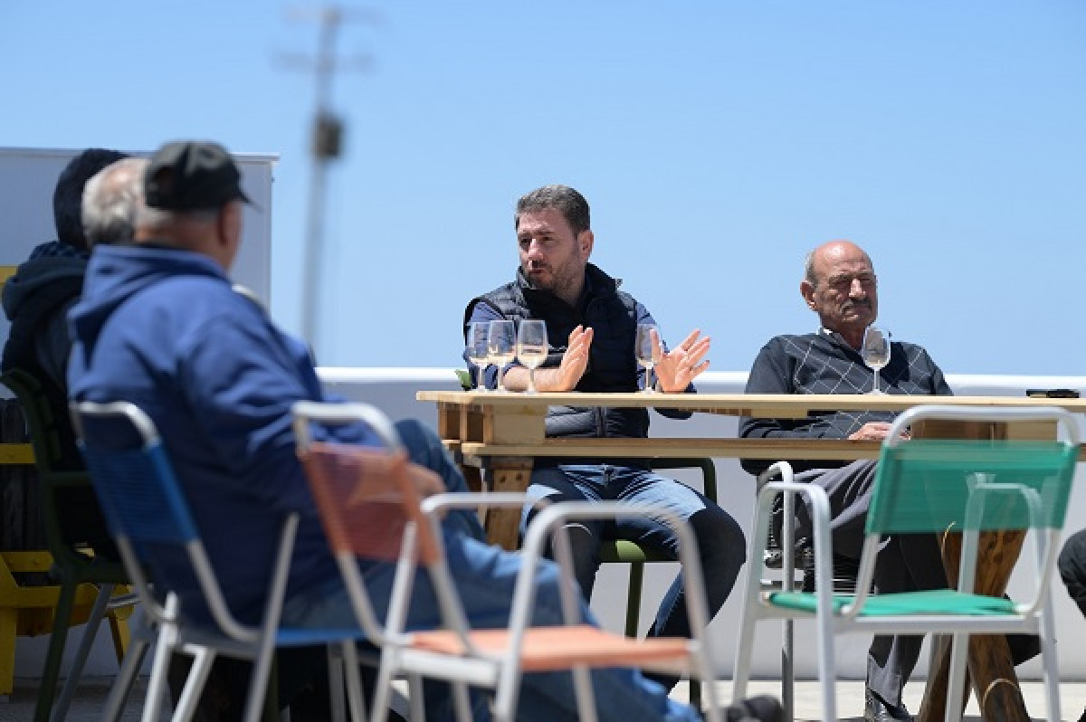 Ευρωεκλογές: Στη Σέριφο ο Ανδρουλάκης- Ξεκίνησε εκ νέου τις περιοδείες