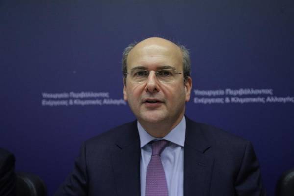 Χατζηδάκης: Έρχονται 1.000 κατεδαφίσεις αυθαιρέτων μέχρι τέλος του έτους
