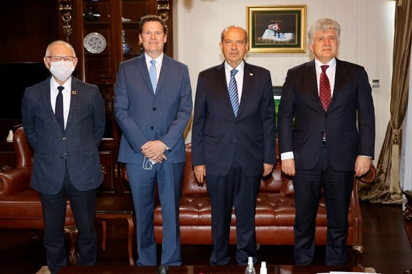 Κυπριακό: Προτάσεις συνεργασίας μεταξύ «δύο κρατών» παρουσίασε ο Τατάρ