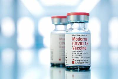 EMA-Moderna: Η παραγωγή του εμβολίου μπορεί να συνεχιστεί