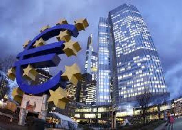 Αμετάβλητο στο 0,05% το βασικό επιτόκιο, διατηρεί η ΕΚΤ