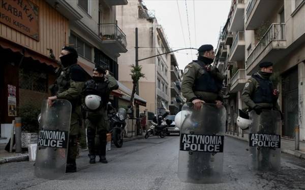 Εξάρχεια: Δύο συλλήψεις για τα χθεσινοβραδινά επεισόδια