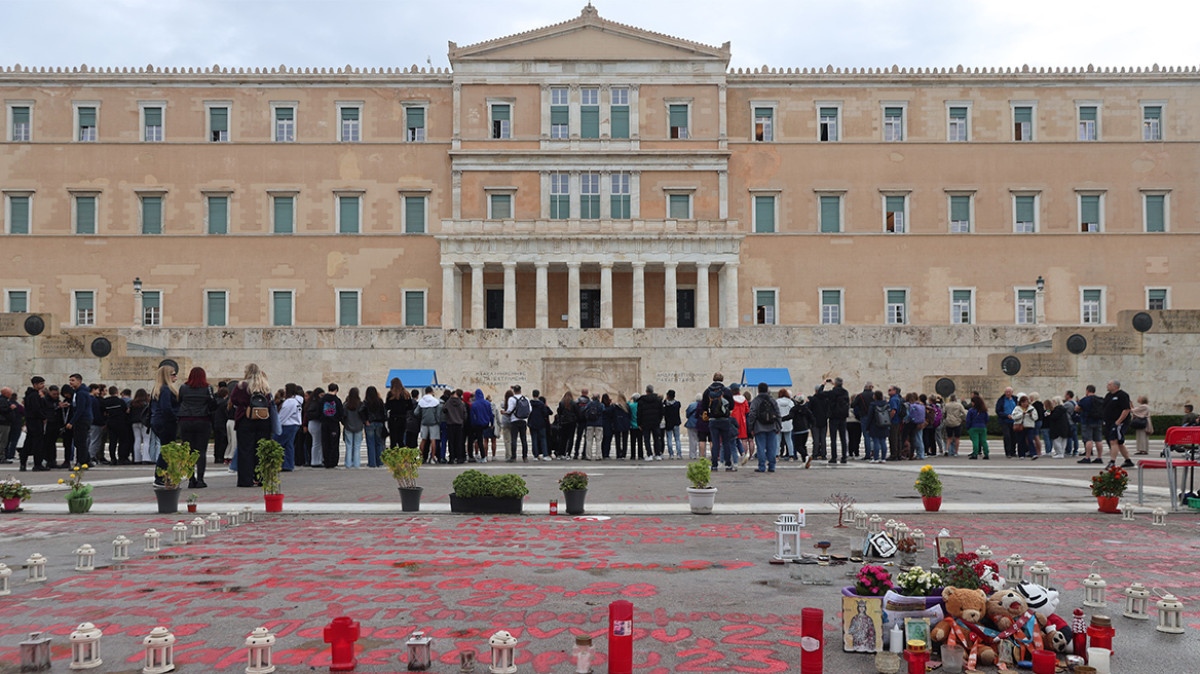 Άγνωστος Στρατιώτης: Τι αναφέρει η ένσταση αντισυνταγματικότητας του ΠΑΣΟΚ για την τροπολογία της κυβέρνησης