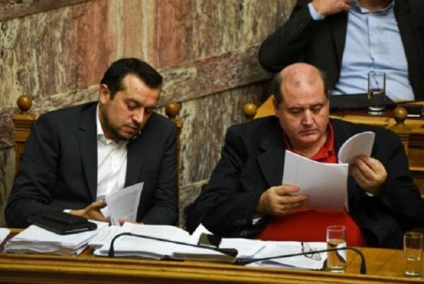 Η κόντρα Φίλη-Παππά... καλά κρατεί