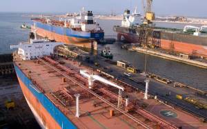Εξώδικο των εφοδιαστών πλοίων στην Cosco
