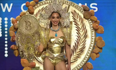 Μις Υφήλιος: Η διαγωνιζόμενη του Ελ Σαλβαδόρ εμφανίστηκε με κουστούμι…Bitcoin
