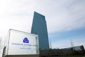 «Καμπανάκι» ΕΚΤ για «θωράκιση» των τραπεζών απέναντι στα γεωπολιτικά σοκ