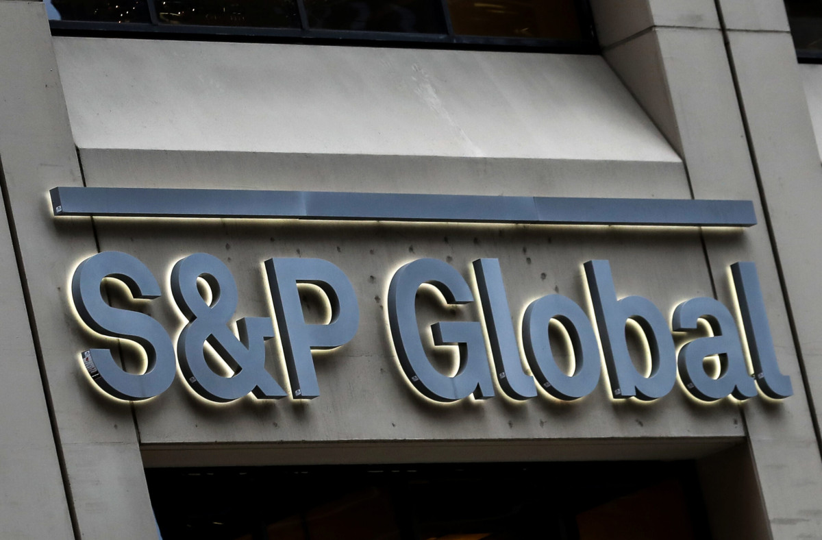S&amp;P: Αναθεωρεί τις μακροοικονομικές του προβλέψεις εξαιτίας των αμερικανικών δασμών