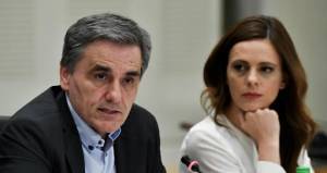 Τσακαλώτος-Αχτσιόγλου: Ανεδαφικός προϋπολογισμός αδιαφορίας για τις κοινωνικές ανάγκες