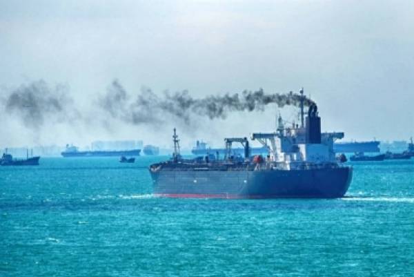 Κομισιόν: Μέχρι το 2030 στην αγορά πλοία μηδενικών εκπομπών