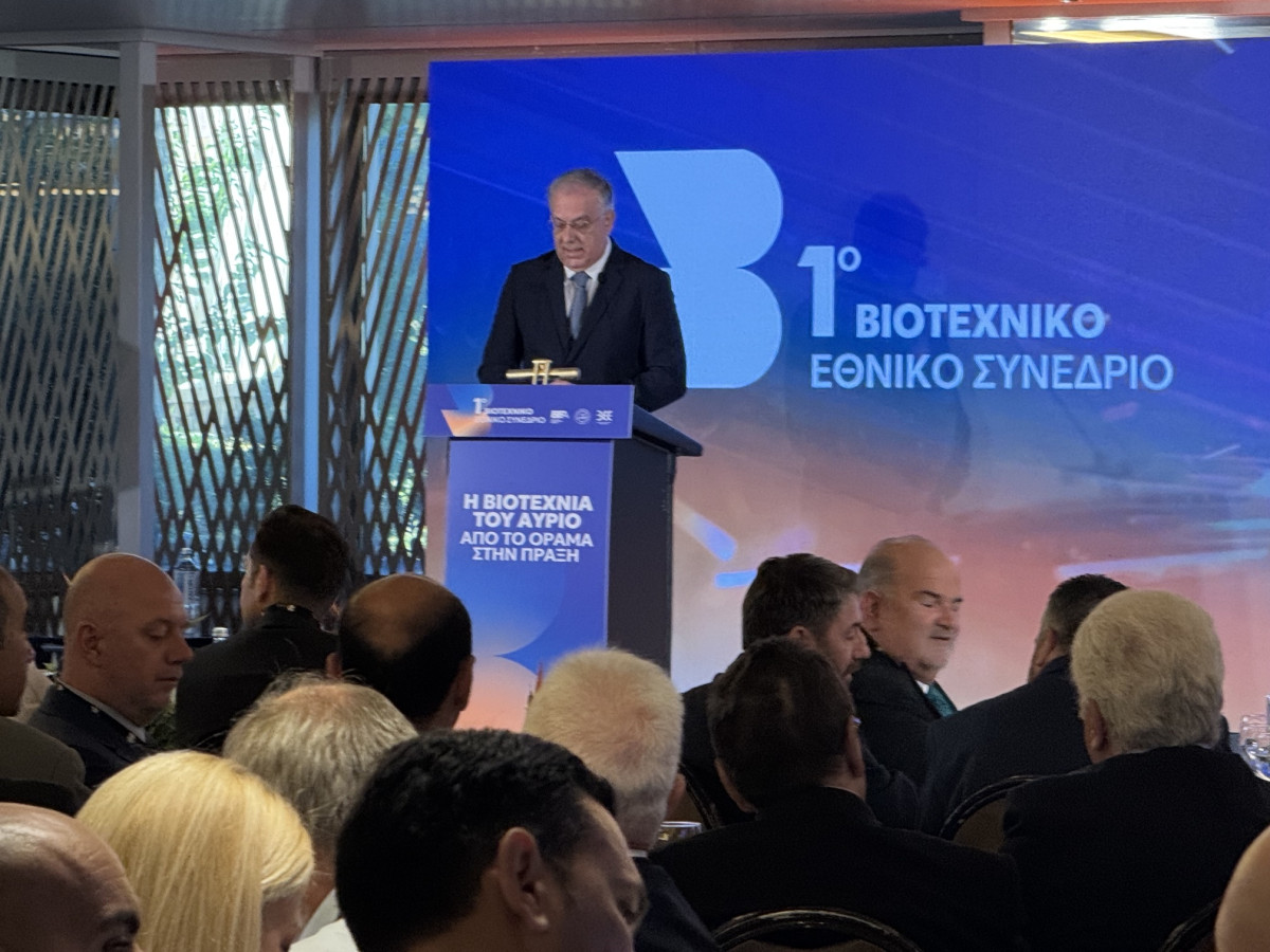 Θεοδωρικάκος: Έρχονται τρία νέα καθεστώτα για τις ΜμΕ – Αλλαγές στην αδειοδότηση τεχνικών επαγγελμάτων