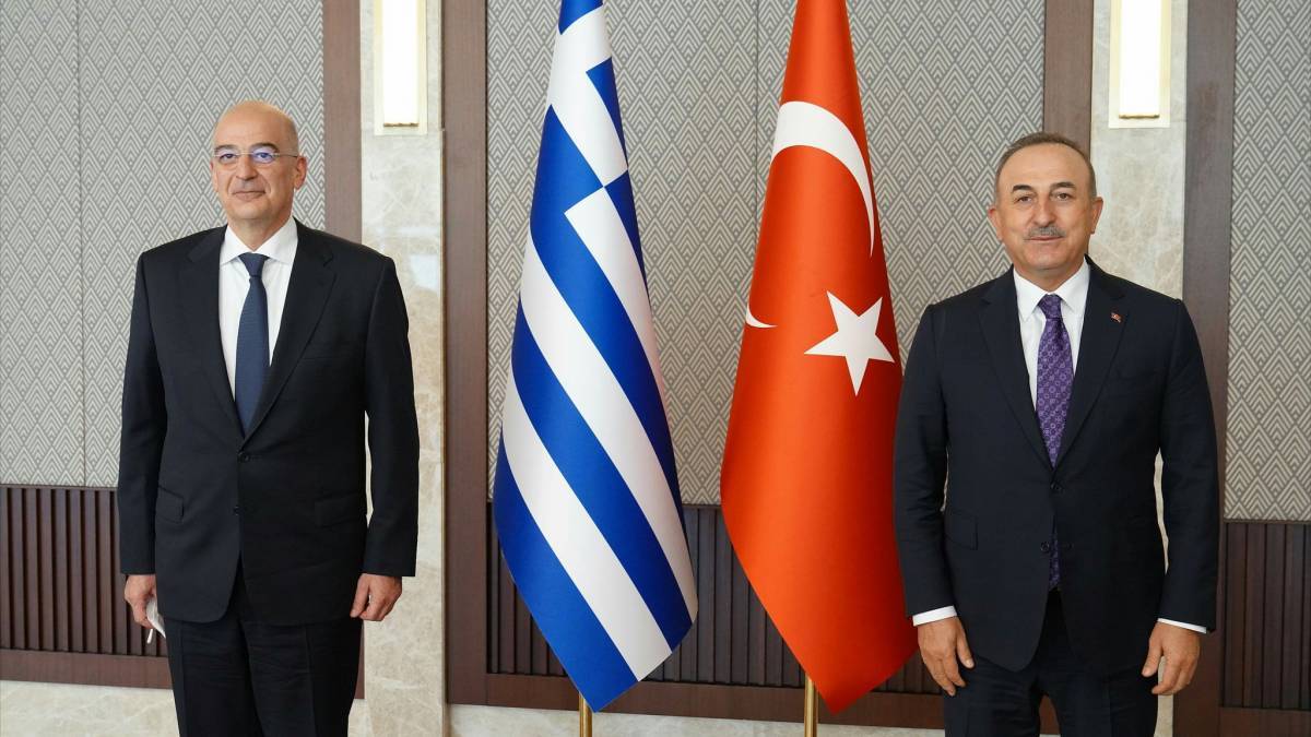 Επικοινωνία Δένδια-Τσαβούσογλου: Η Άγκυρα στέλνει δύο πυροσβεστικά αεροσκάφη