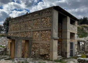 Επεμβάσεις στερέωσης στο «Μικρό Ανάκτορο» της Κνωσού
