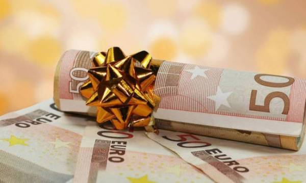 Δώρο Χριστουγέννων: Τι προβλέπεται για τους εργαζόμενους σε αναστολή