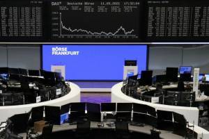 Οριακά κάτω από τα υψηλά ρεκόρ οι ευρωπαϊκές αγορές