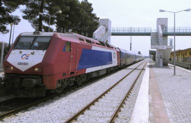Διεκδικήσεις τρίτων βάζουν νέα προσκόμματα στην ιδιωτικοποίηση ΤΡΑΙΝΟΣΕ και ΕΣΣΤΥ
