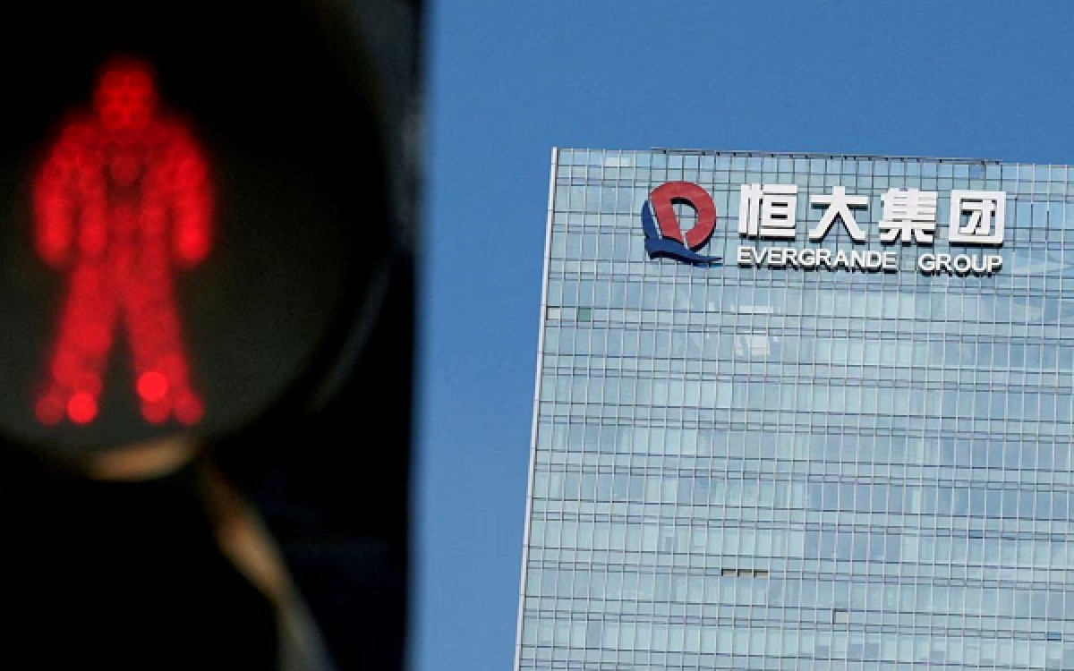Επιστροφή στα ταμπλό με «βουτιά» 87% για την Evergrande