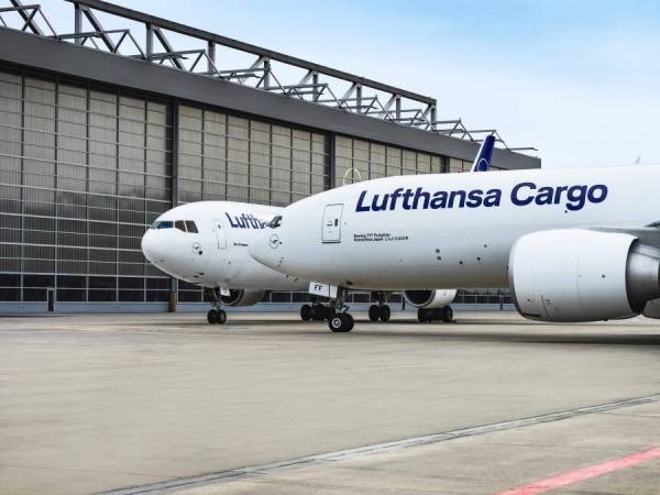 Η Lufthansa μετέφερε 80 τόνους οπωροκηπευτικών στη Βρετανία