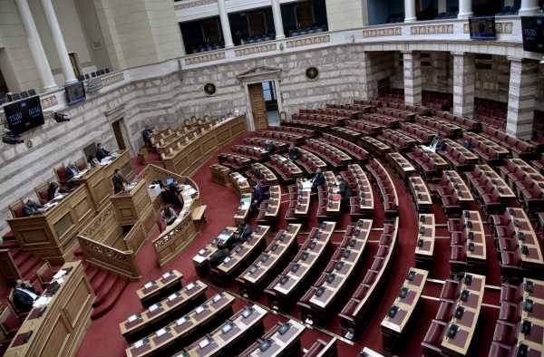 Βουλή: Ευρύτερη πλειοψηφία υπέρ του ν/σ για τα εξοπλιστικά
