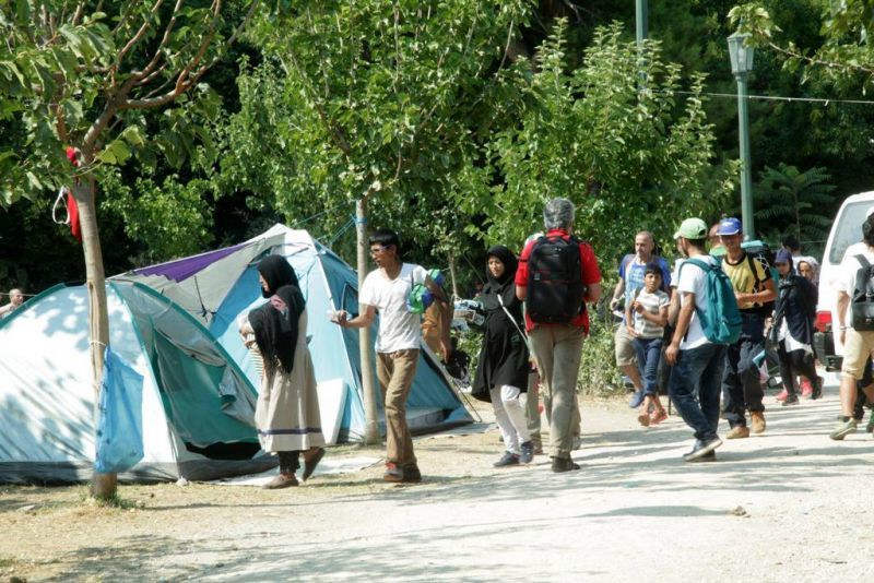 Ολοκληρώθηκε η μετεγκατάσταση των μεταναστών στον Βοτανικό
