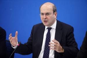 Χατζηδάκης για χωροταξικό: Δε μπαίνουμε ως ταύροι σε υαλοπωλείο