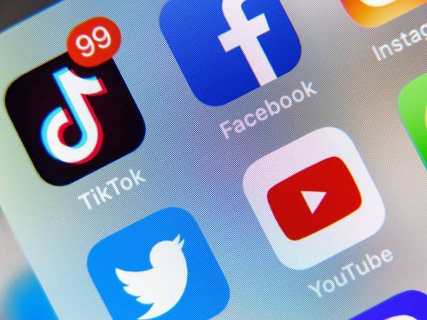 TikTok: Έφτασε 1 δισεκατομμύριο χρήστες πιο γρήγορα από facebook, Instagram