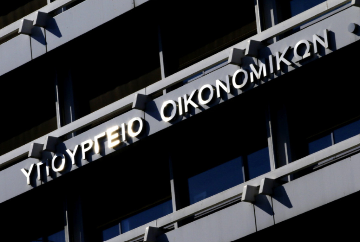 ΥΠΕΘΟ: Στο ΠΑΣΟΚ μοιράζουν ανέξοδες υποσχέσεις και στέλνουν τον λογαριασμό στους συνεπείς