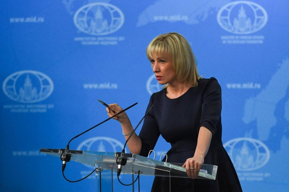 Ζαχάροβα κατά Μακρόν: Να μην ξεχνά την τύχη του Ναπολέοντα